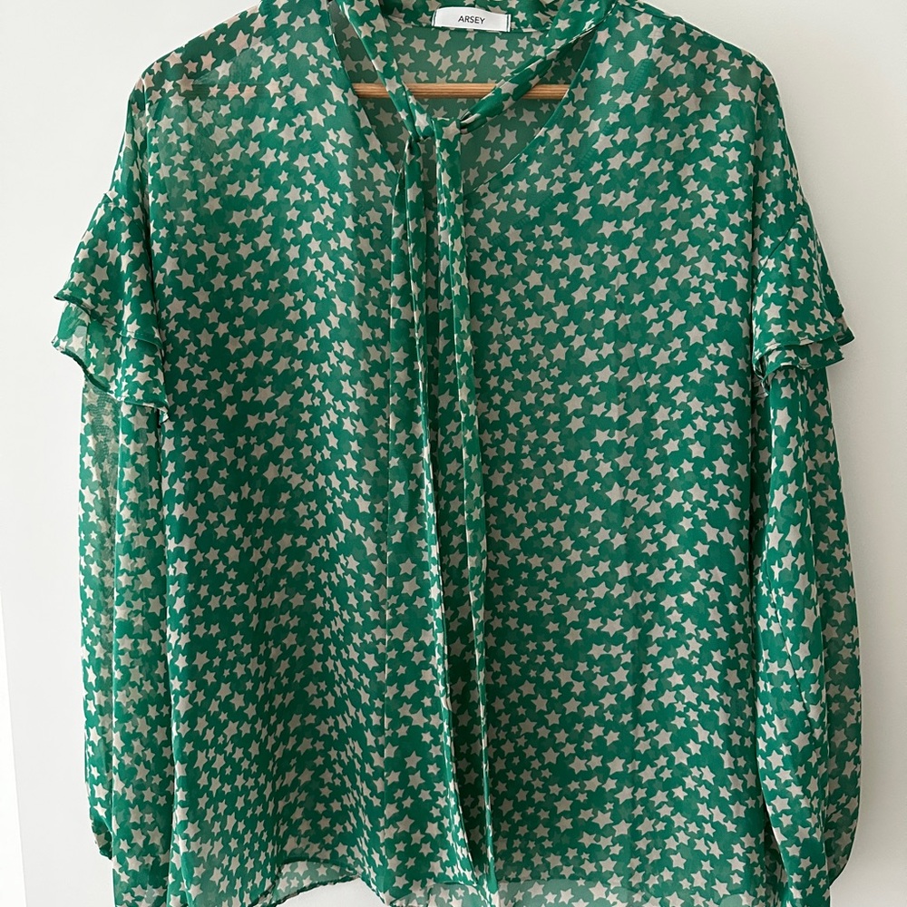Green star printed tie neck blouse